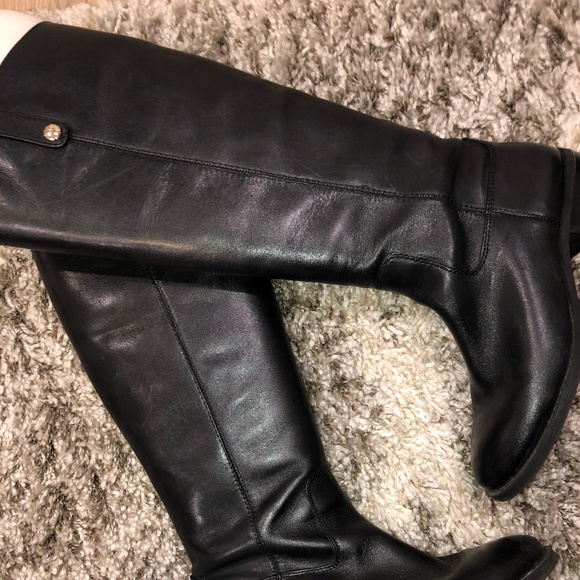 Y’all black boots - Picture 10 of 11